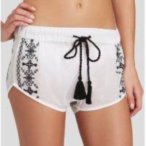 Sofia by Vix Embroidered Boho White Shorts Pull On Elastic Waist Womens Size S